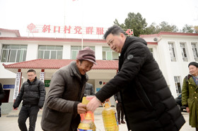 寒冬送暖.jpg 寒冬送暖.jpg